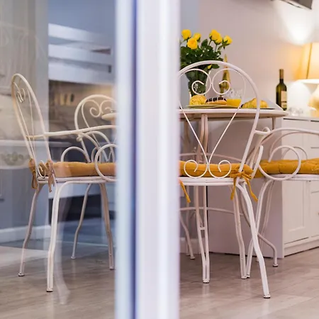 Serenity Apartment Split
