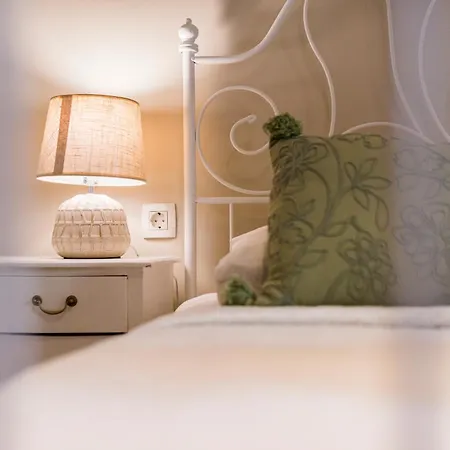 Serenity Apartment *